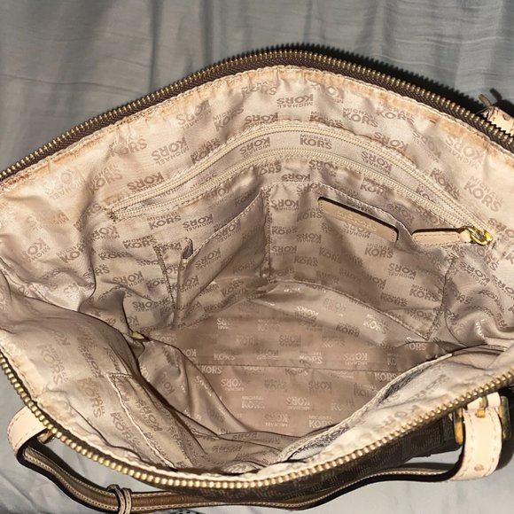 MICHAEL KORS Signature Logo Bag with Wallet - Picture 7 of 12